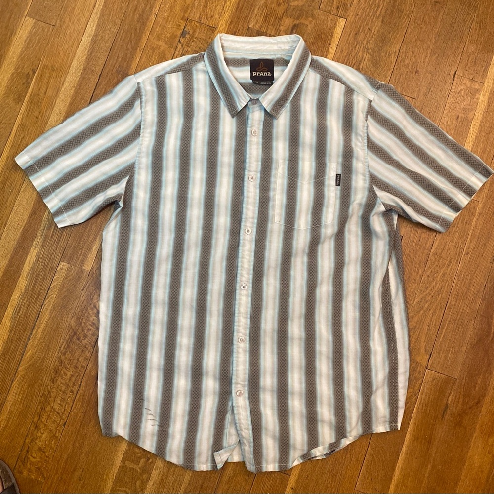 prAna Breathe Button-Up Short-Sleeve Striped Shirt Men’s Large - Multi Stripe